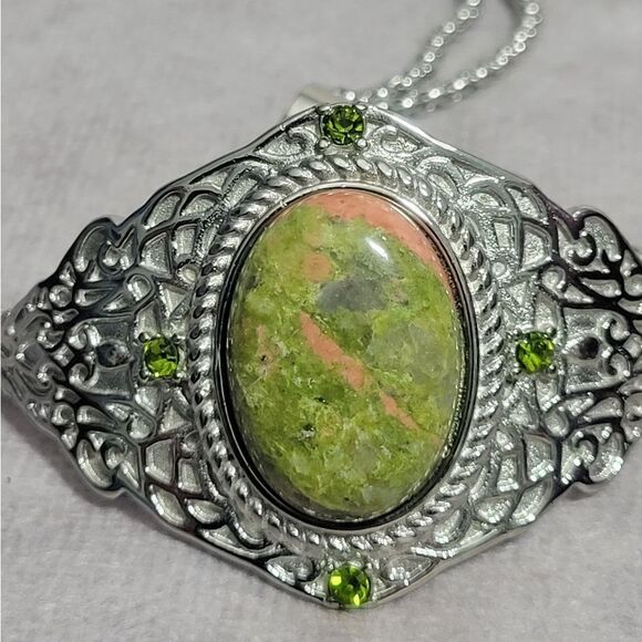 Unakite and Green Austrian Crystal Bracelet - Picture 4 of 16